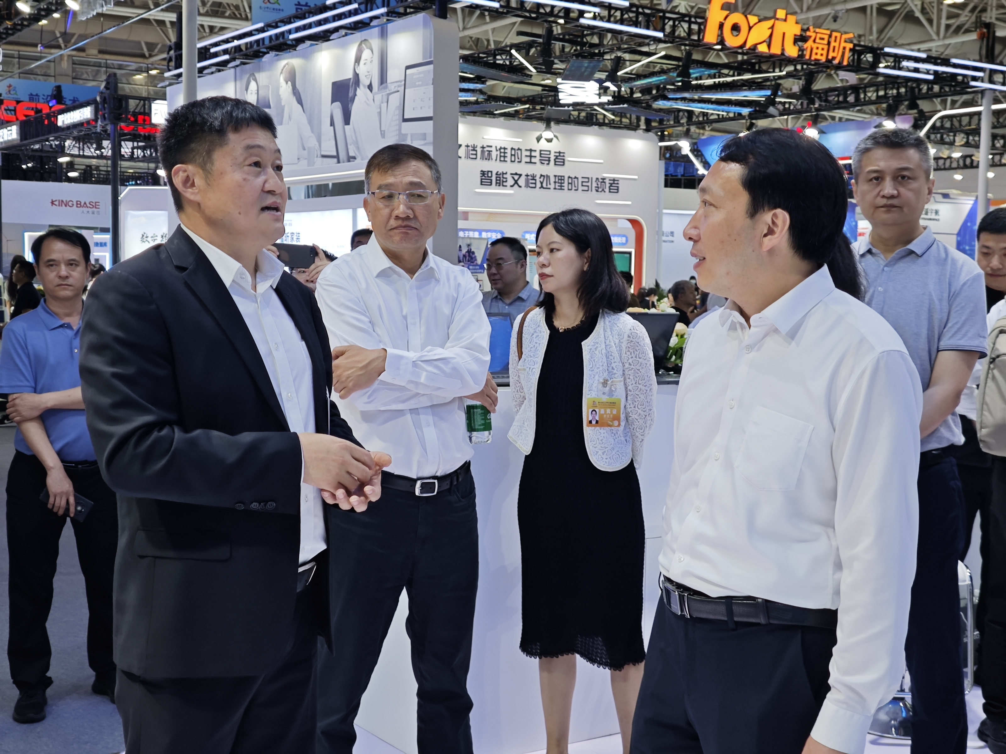 ���߽������й�������ʢ��Ļ���ƻ�����չ�����ʲ���Ӫʵ�� 